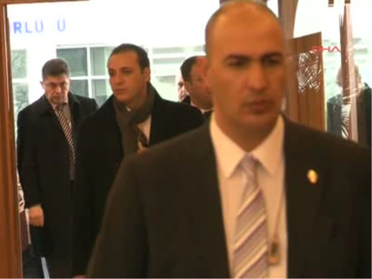 Abdullah Gül\'ün Havalimanı Görüşmesi
