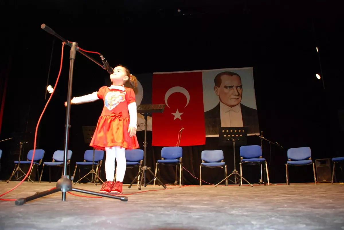 Diyarbakır\'da İstiklal Marşı\'nın Kabulünün 91. Yılı Kutlandı