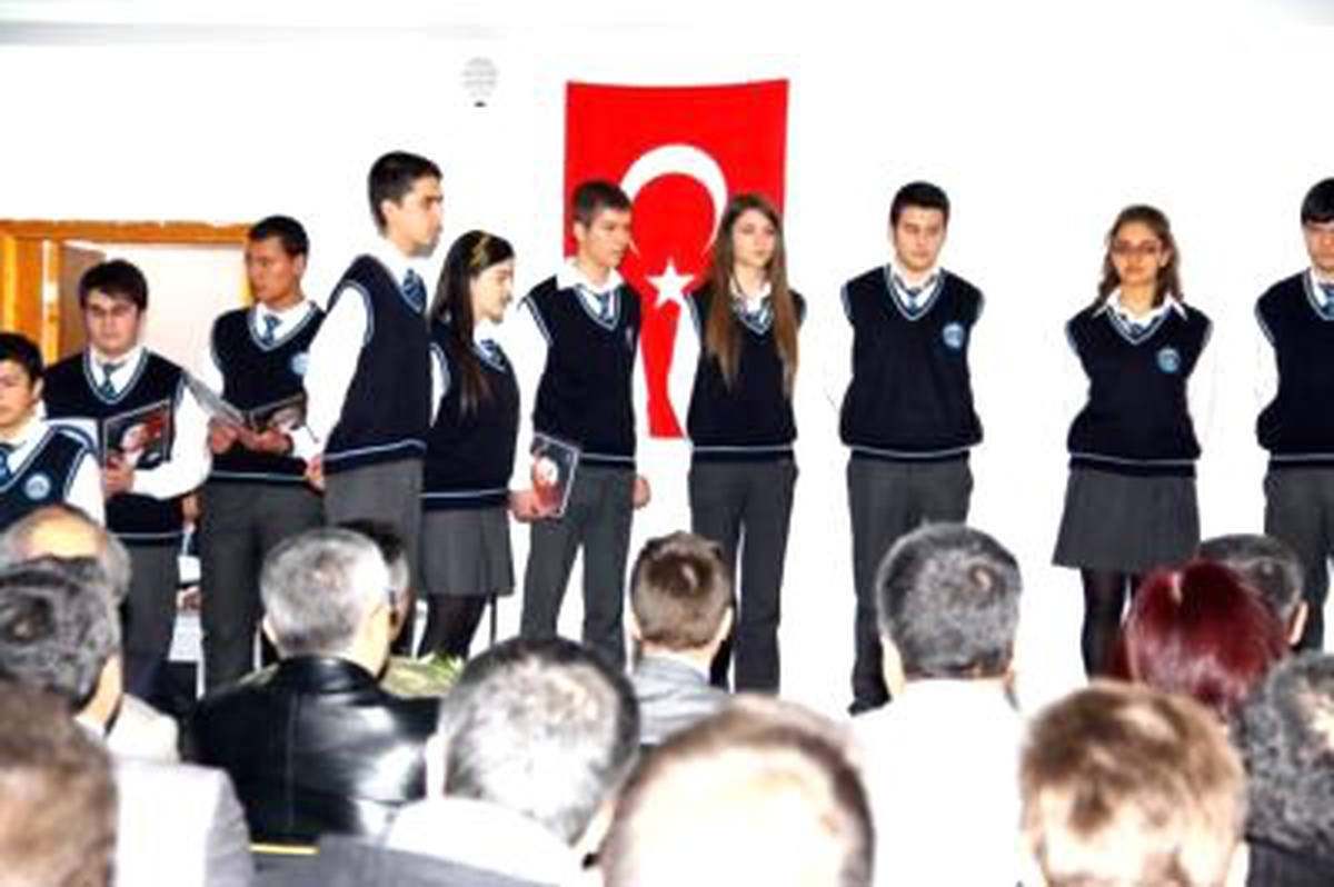 Edremit'te İstiklal Marşı'nın Kabulü'nün 91. Yıldönümü Programı