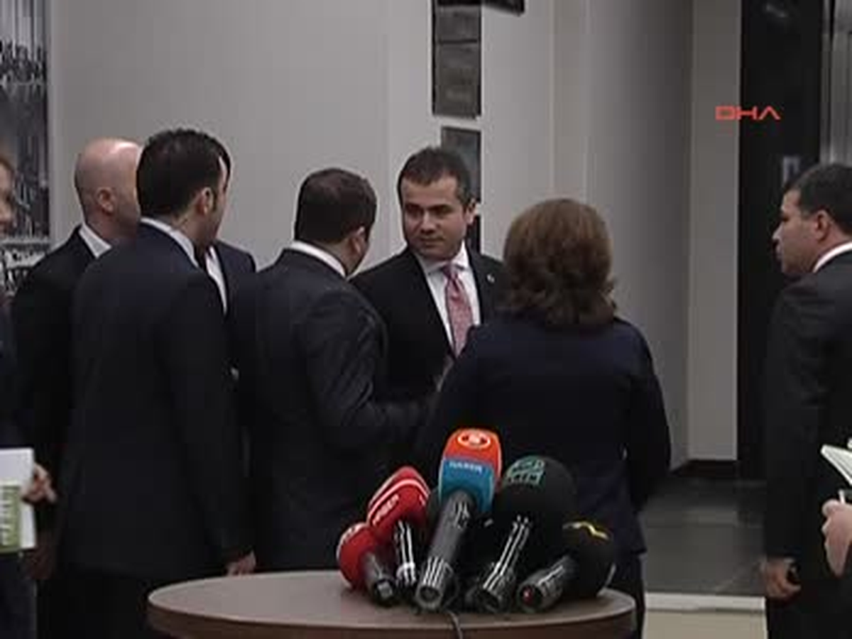 Suat Kılıç: "Gençlik Kendi Geleceğine Hükmediyor"