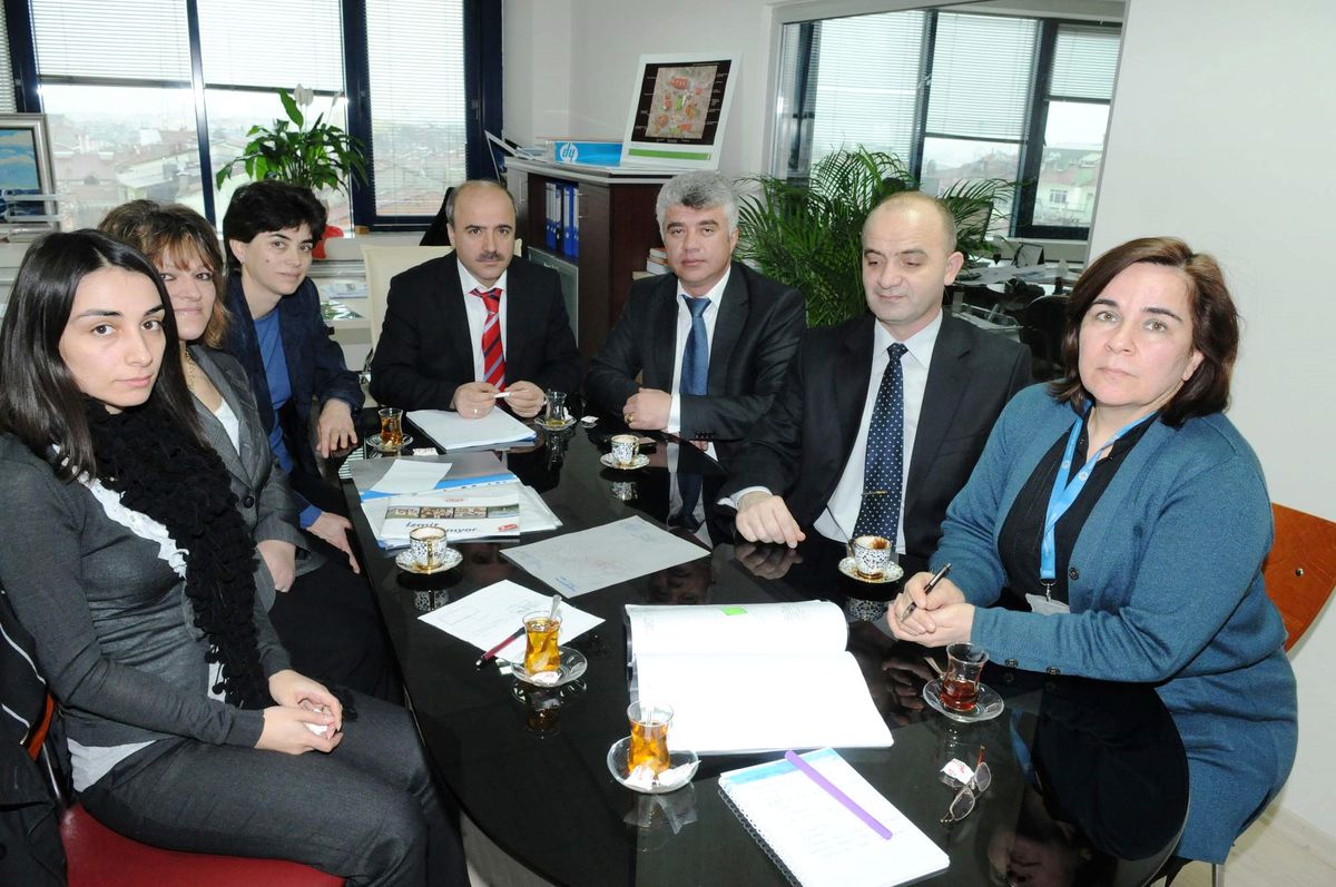 İzmit Belediyesi\'nden Kardeş Mestanlı\'ya Kültür Merkezi