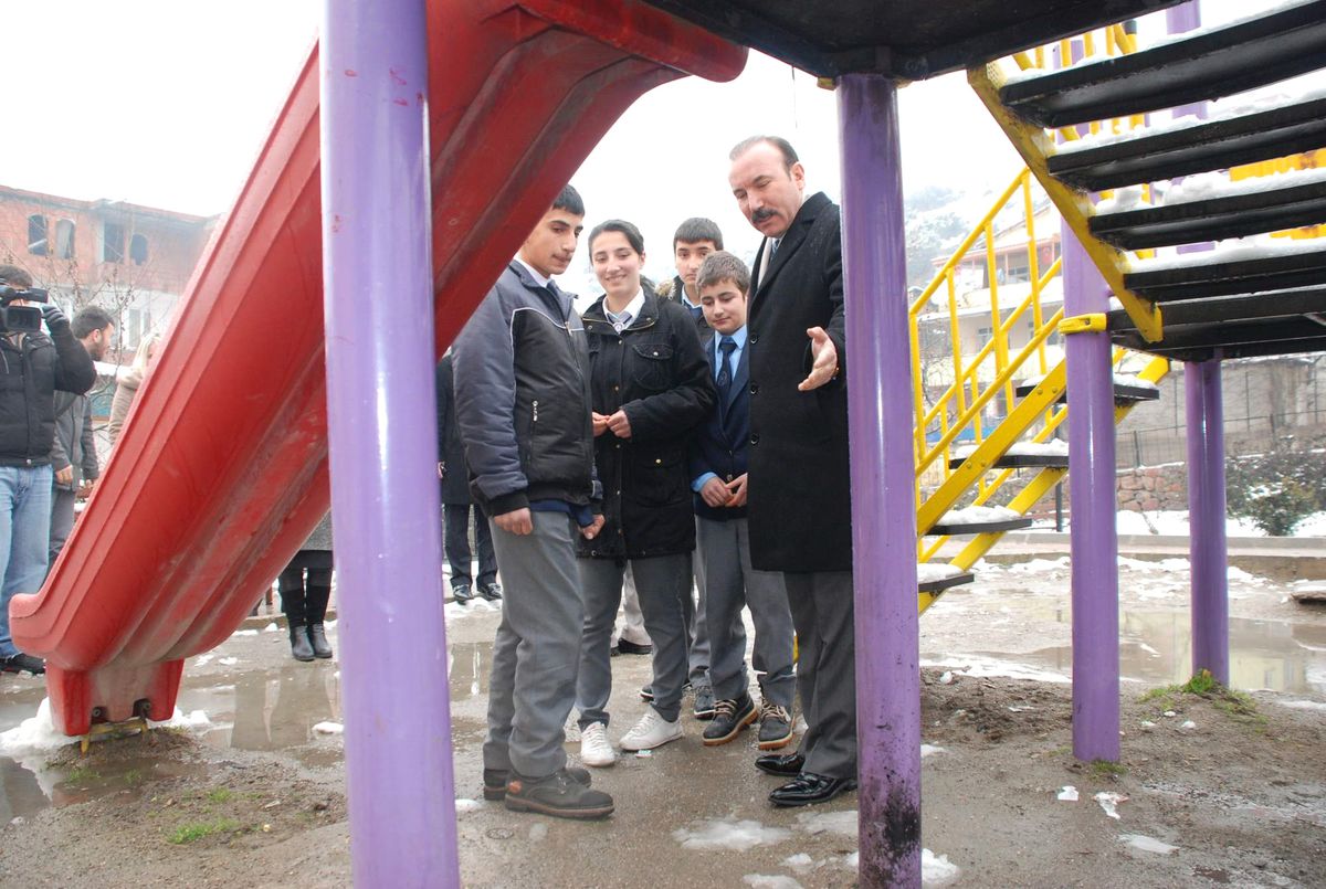 İzmit'teki Parkların Sorumluluğu Çocuklara Verildi