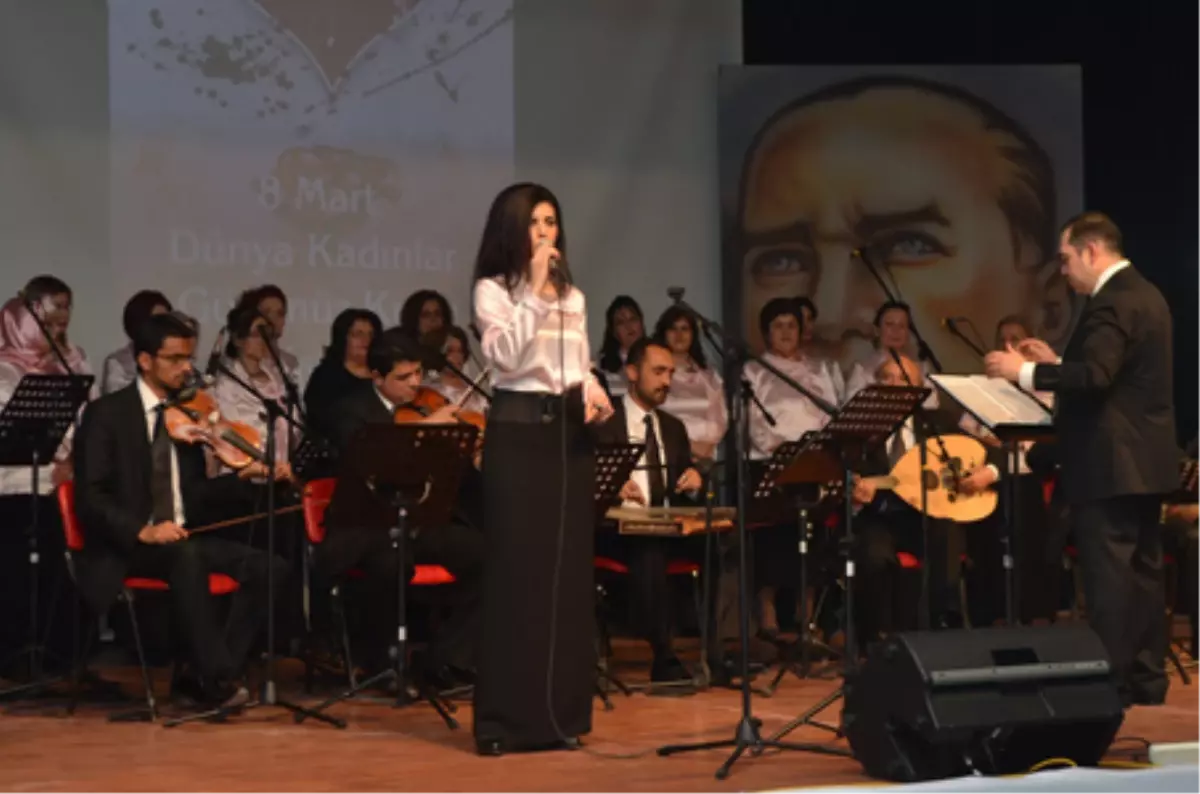 Kadınlar Günü Etkinliklerine Büyük Beğeni