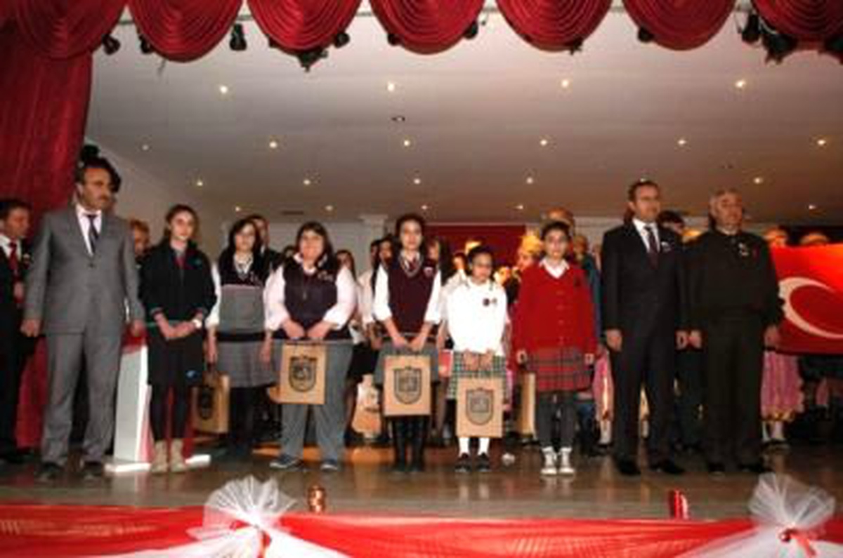 Mehmet Akif Ersoy Çeşitli Etkinliklerle Anılıyor