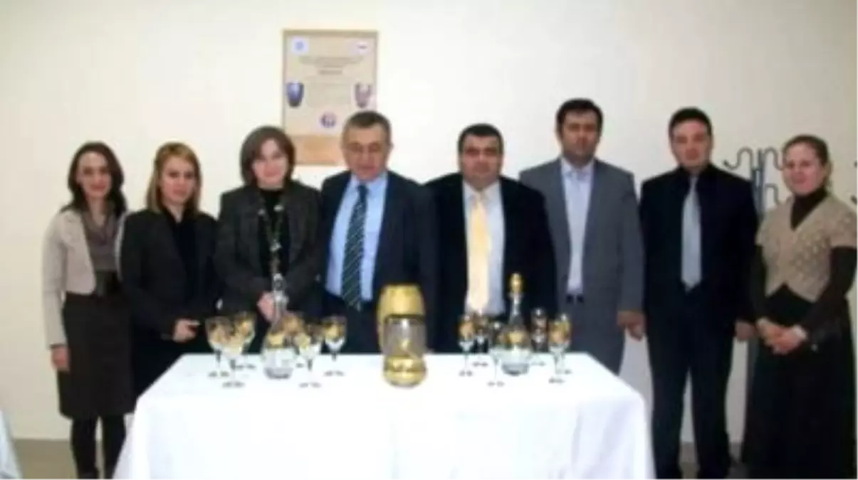 Naci Topçuoğlu Myo, Cam İşlemeciliği Projesini Tamamladı