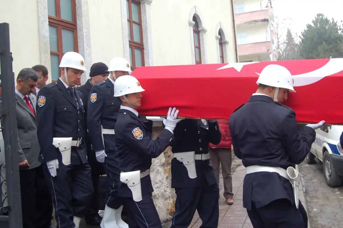 Nurettin Ayanoğlu Defnedildi