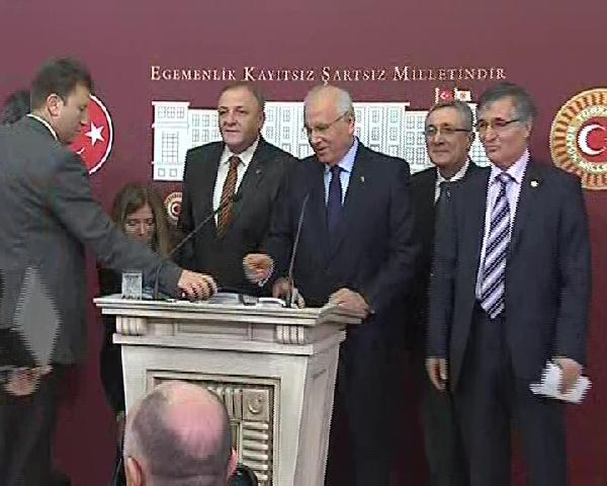 Oktay Vural Sert Çıktı