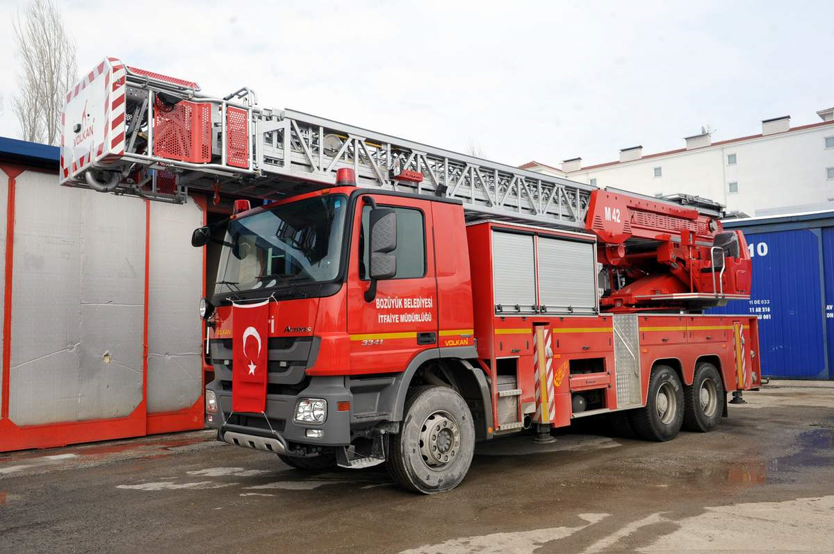 Sınırlı Sayıda Üretilen İtfaiye Aracı Bozüyük Belediyesi Araç Filosunda