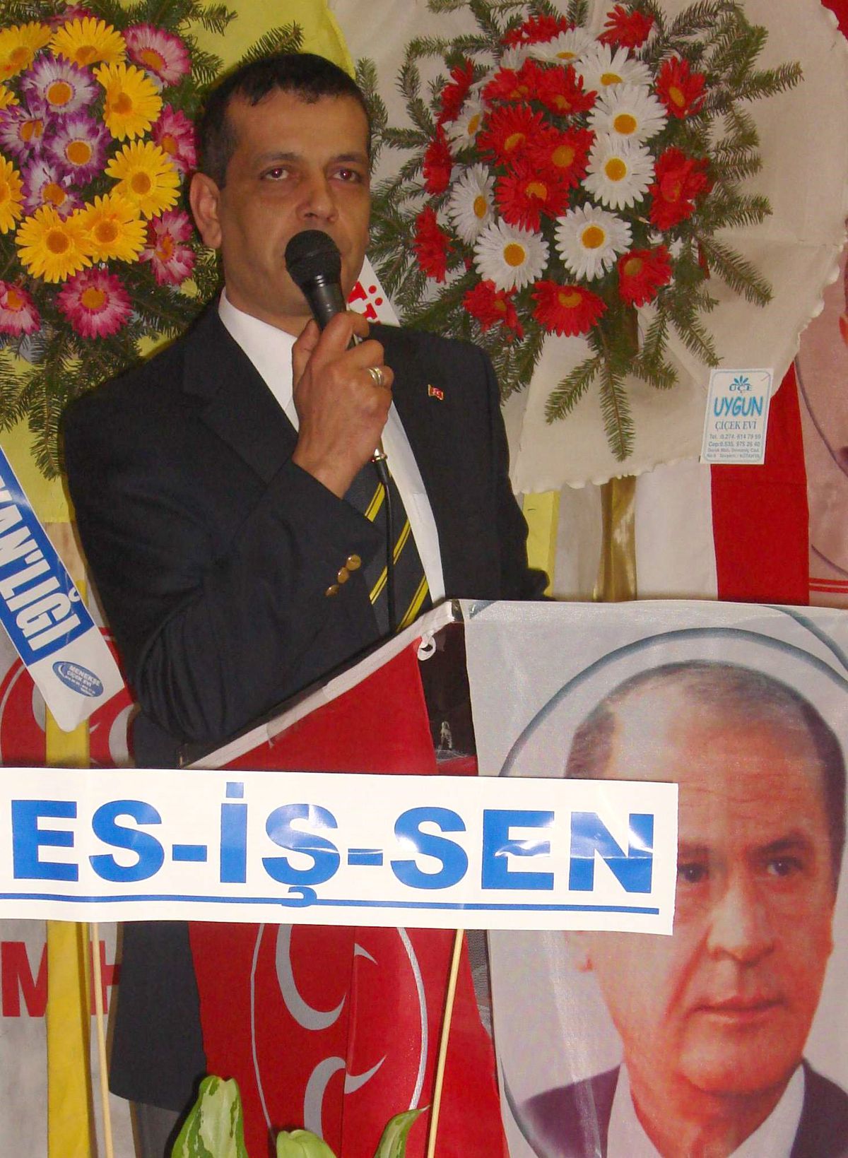Tavşanlı MHP'de Akın Kaygısız Güven Tazeledi