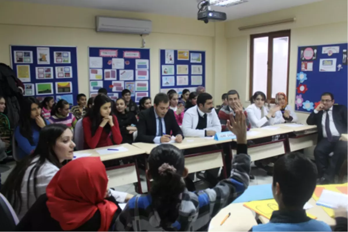 Vatandaşlık Bilincini Münazarayla Öğrendiler