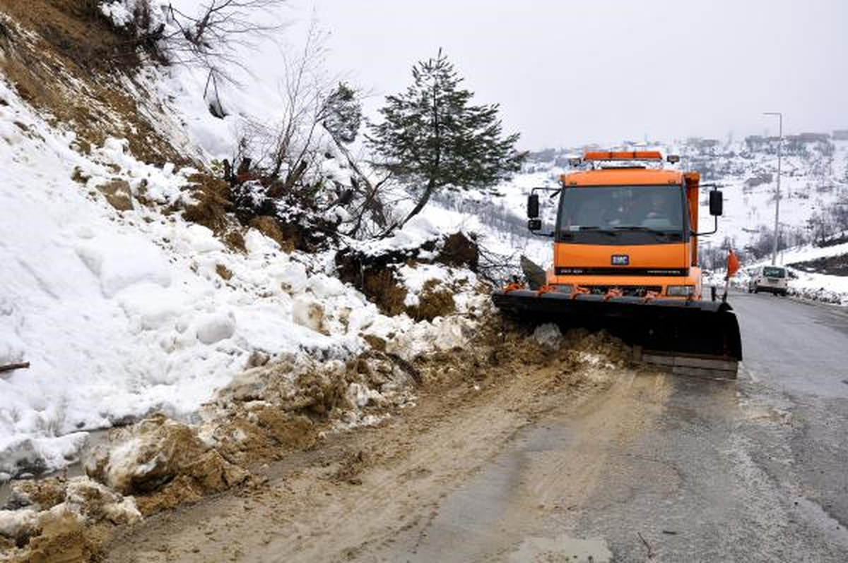 Zonguldak- Ankara Yolunda Heyelan Ulaşımı Aksattı