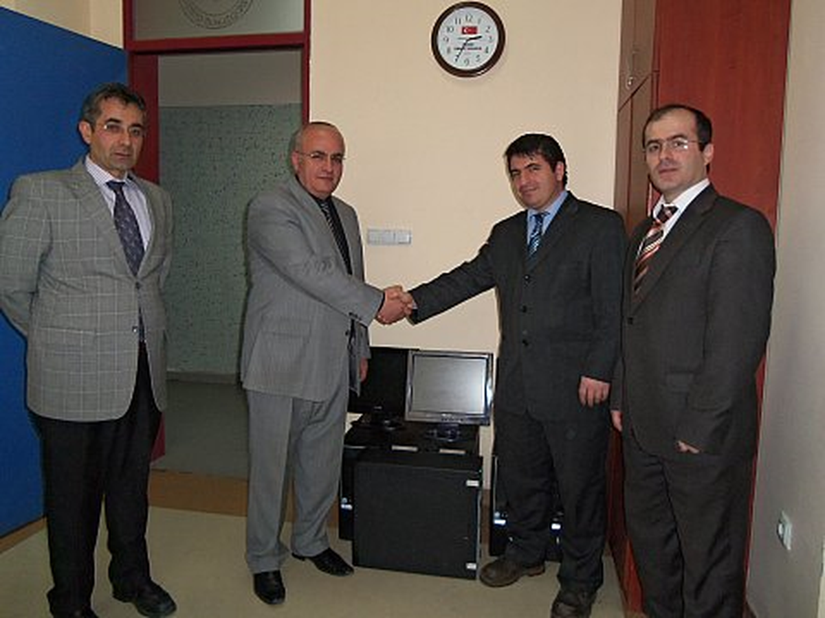 Adliye\'de Kullanılan Eski Bilgisayarlar Milli Eğitim Müdürlüğüne Hibe Edildi