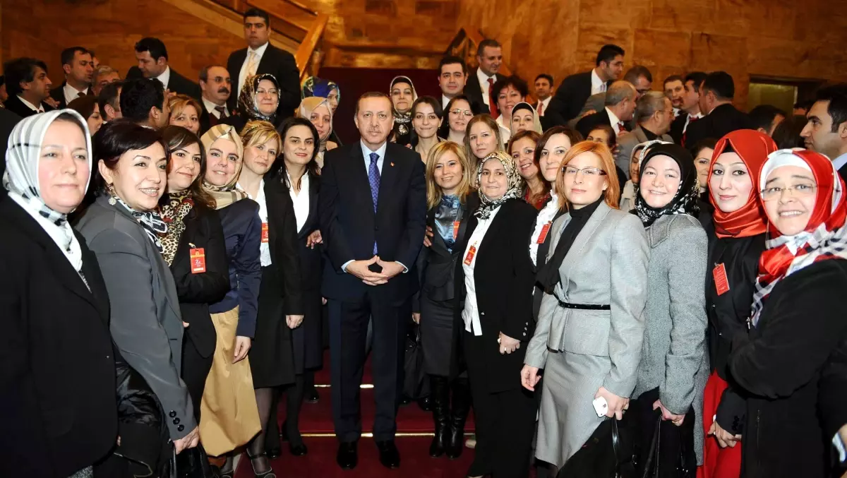 Ak Kadınlar\'dan Başbakana Şiddet Yasası Teşekkürü