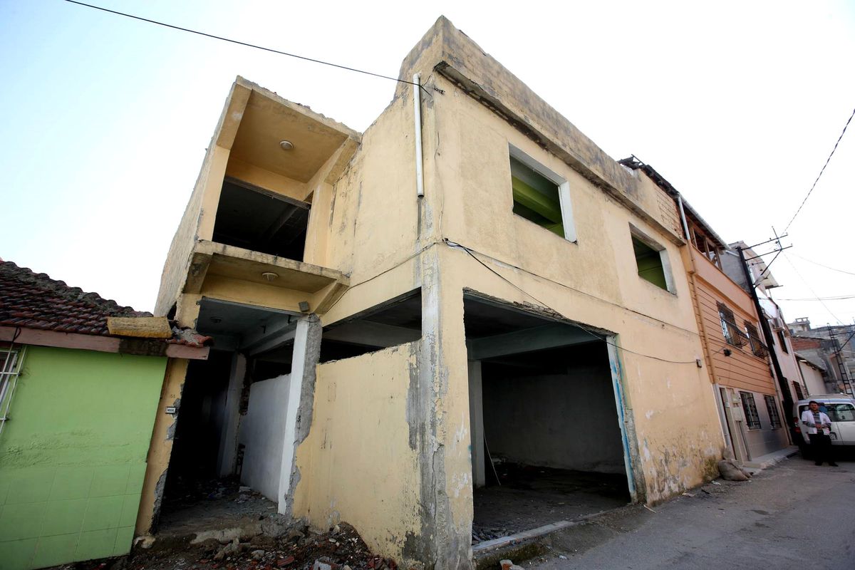 Arabayatağı Mahallesine Modern Meydan