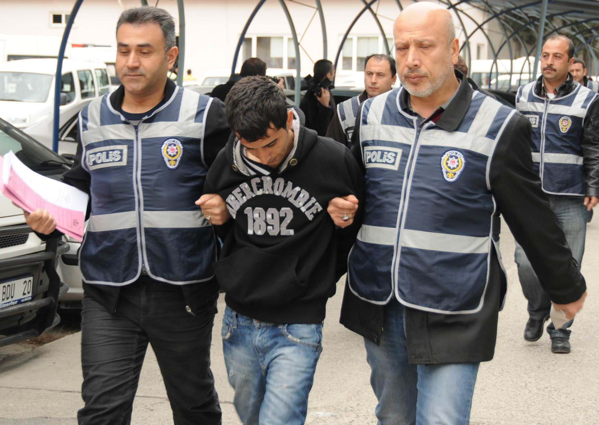 Askere Gidebilmek İçin Hırsızlık Yaptı
