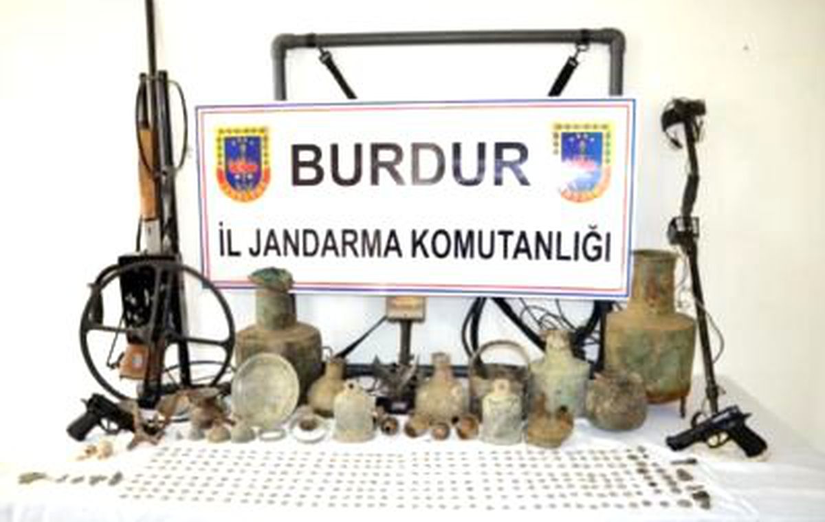 Bucak\'ta Tarihi Eser Operasyonu
