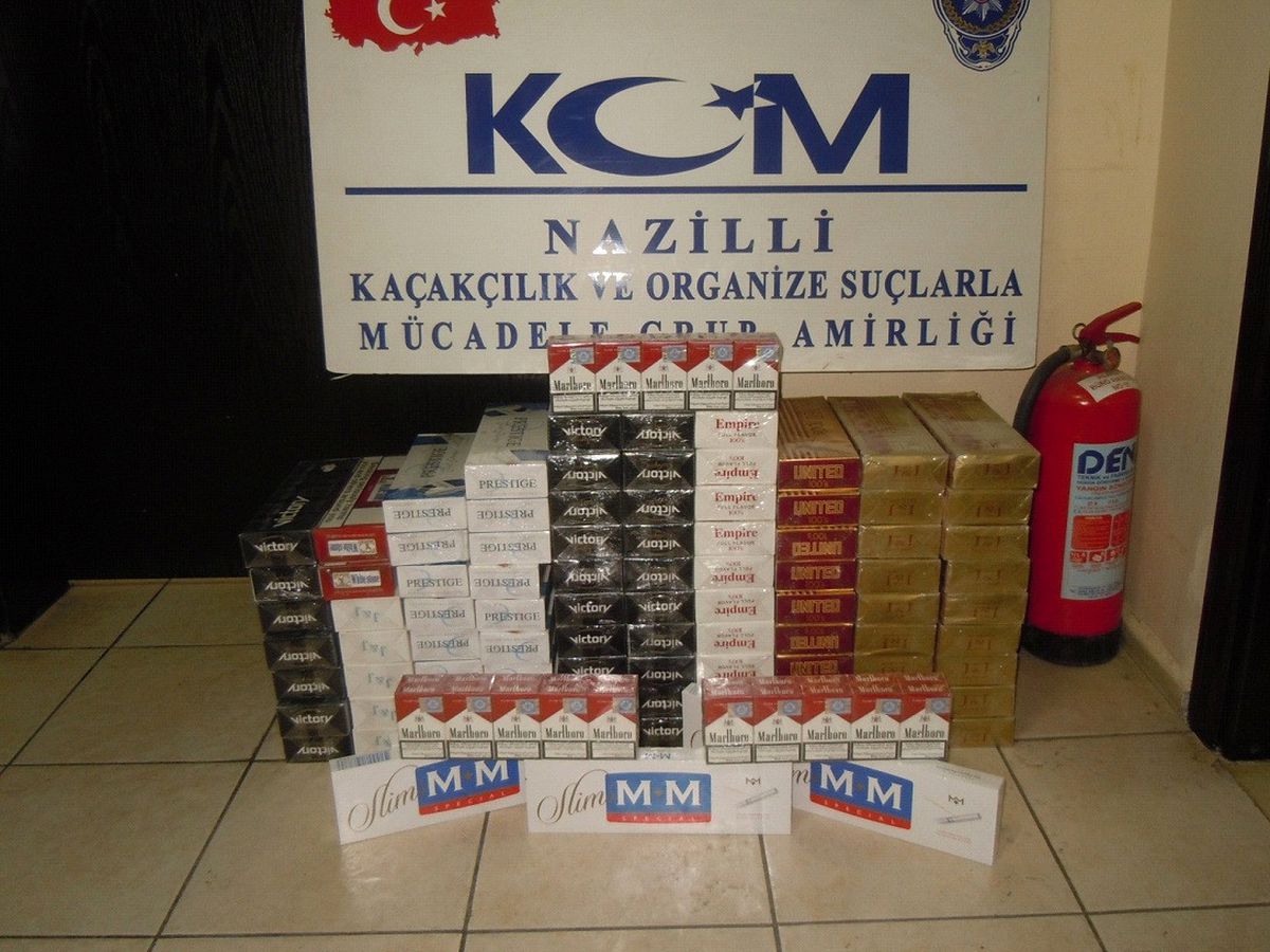 Buharkent\'te 4 Bin Paket Kaçak Sigara Ele Geçirildi