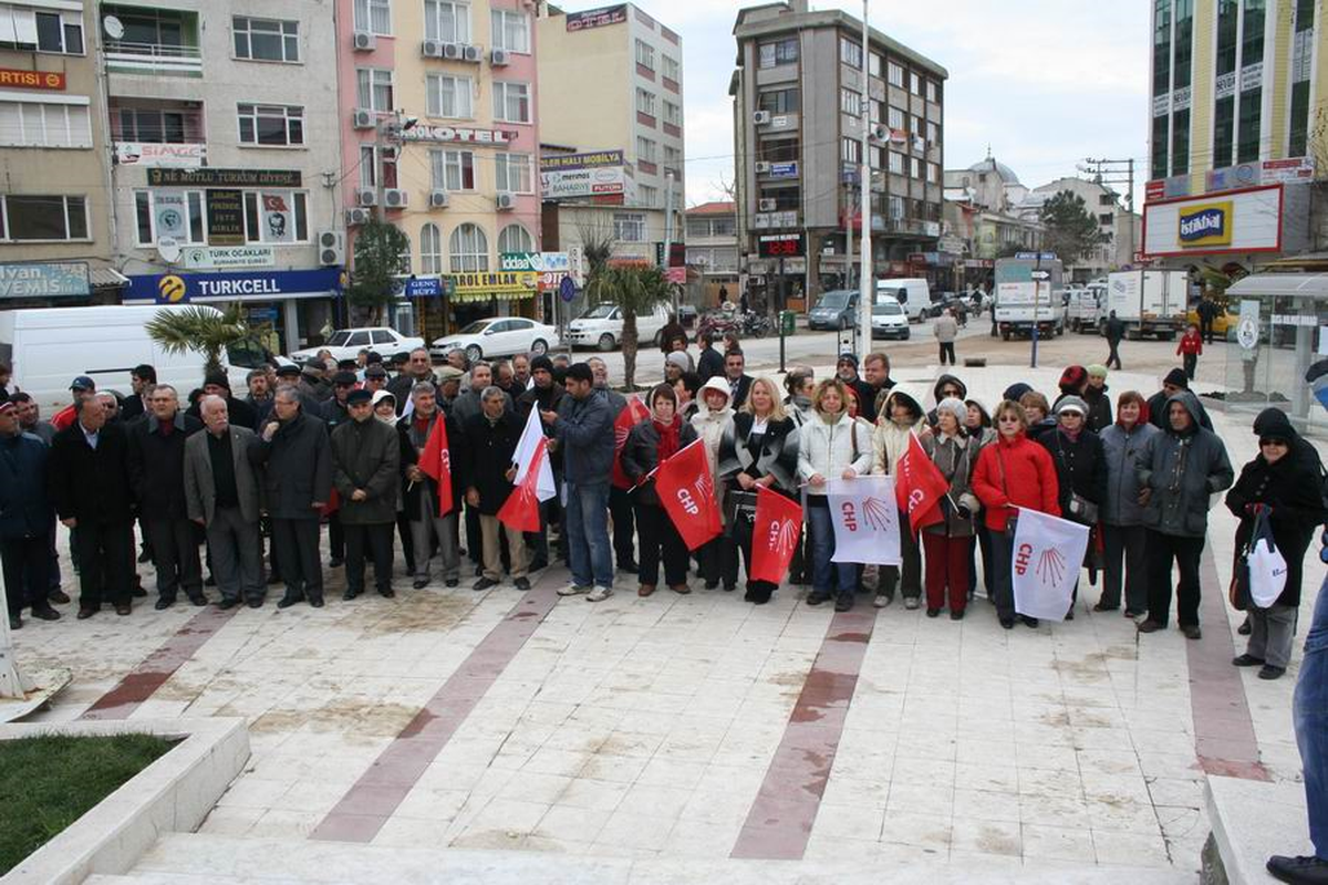 Burhaniye CHP\'den Basın Açıklaması