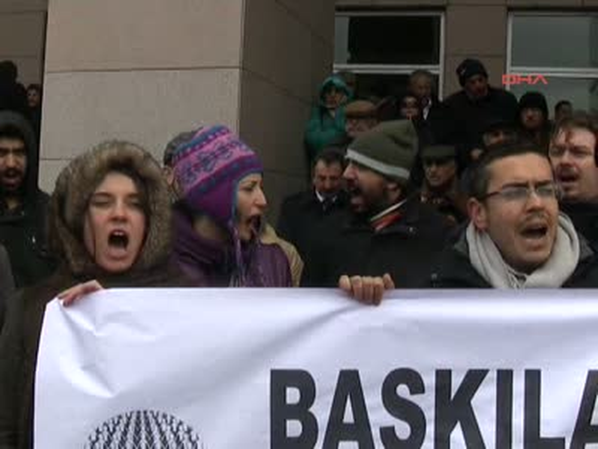 Dekan Yusuf Devran\'a Suç Duyurusu