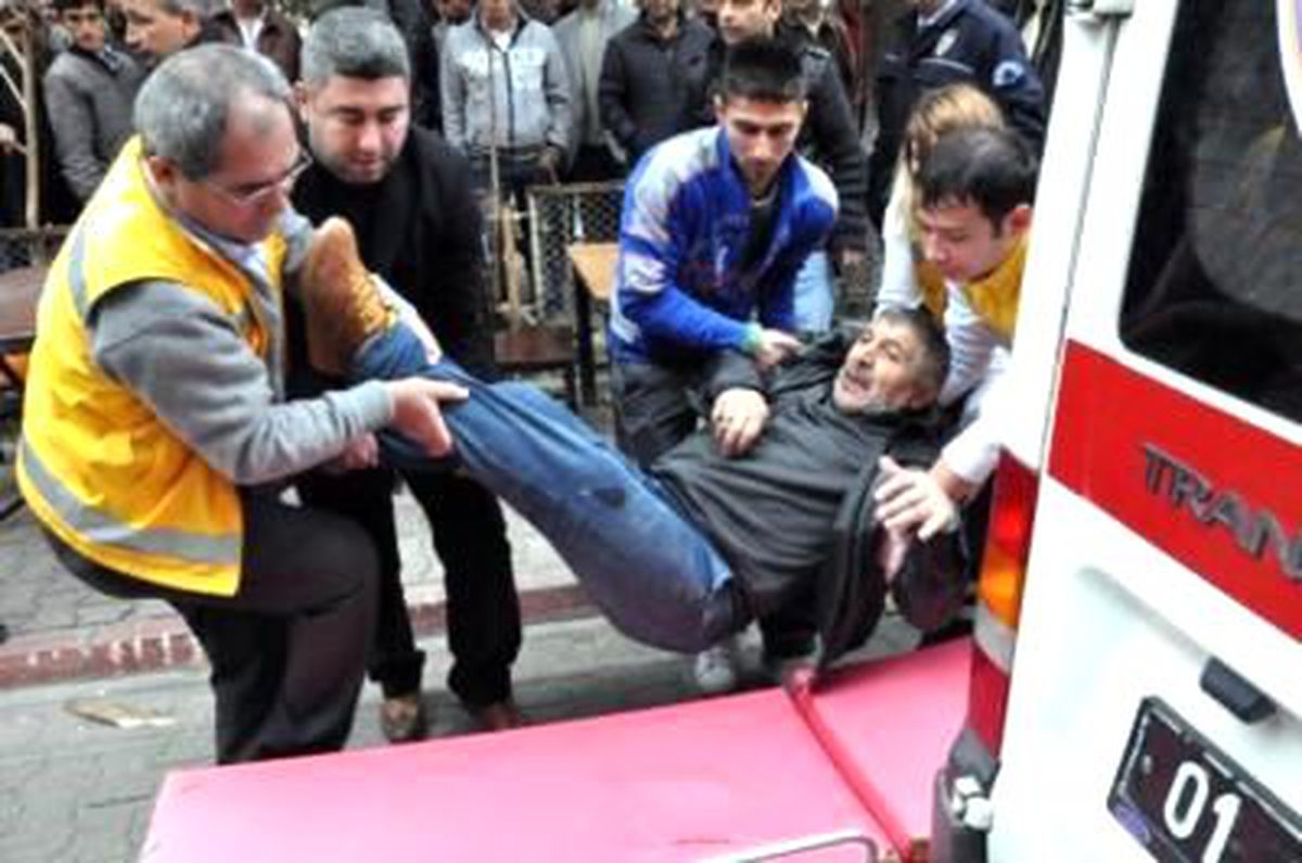 Duruşma Sonrası Silahlı Kavga Güvenlik Kamerasında