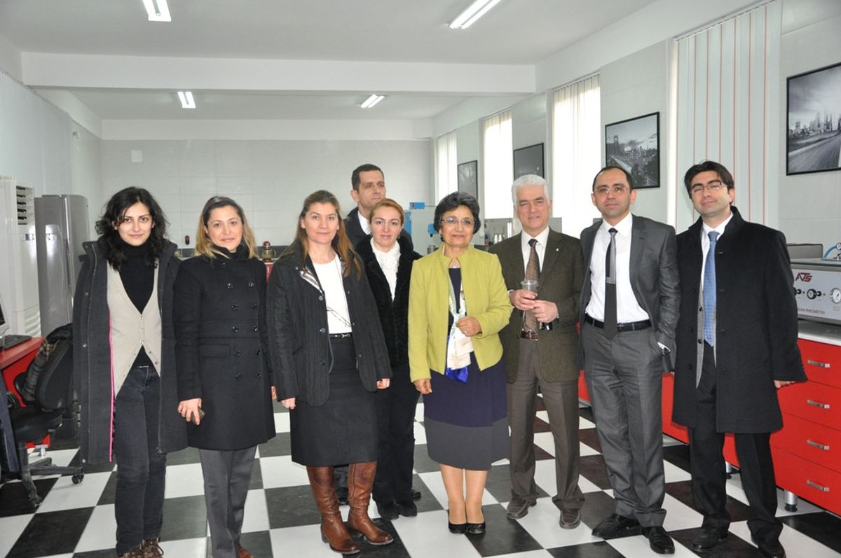 Ege Üniversitesi Asfaltın Performansını Ölçebilecek