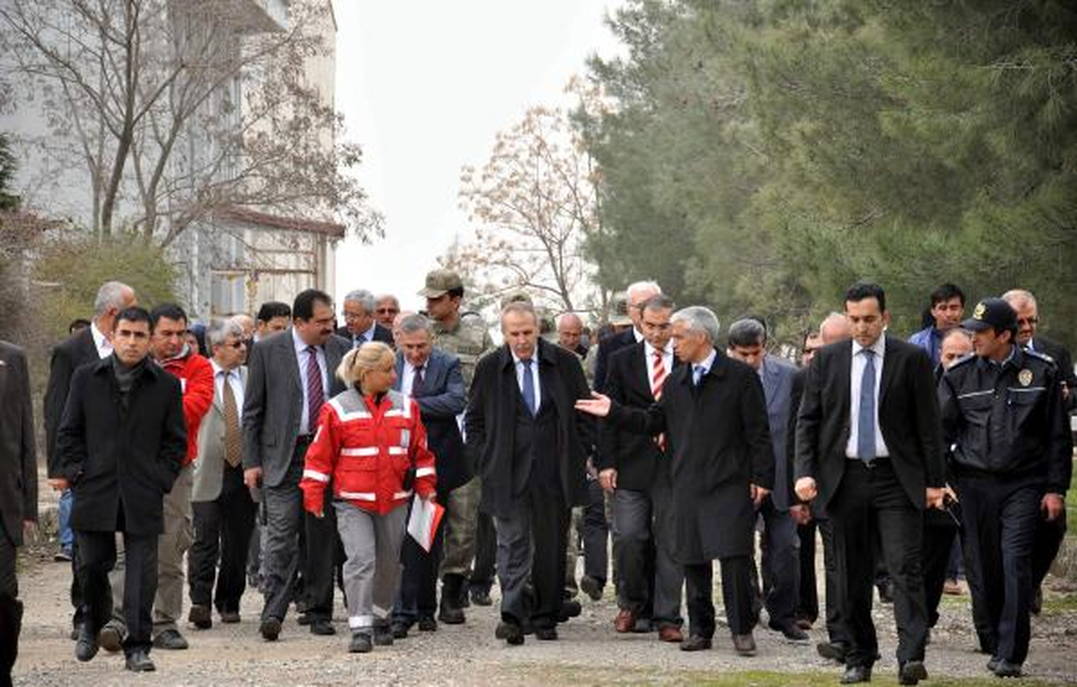 Gaziantep\'e Suriyeliler İçin Çadır Kent Kurulacak