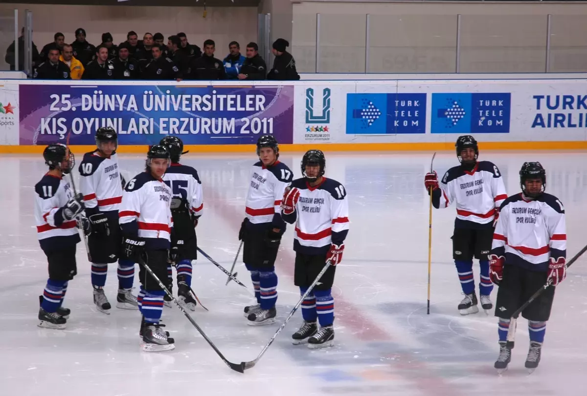 Gençlikspor Buz Hokeyinde Şampiyonluk Peşinde
