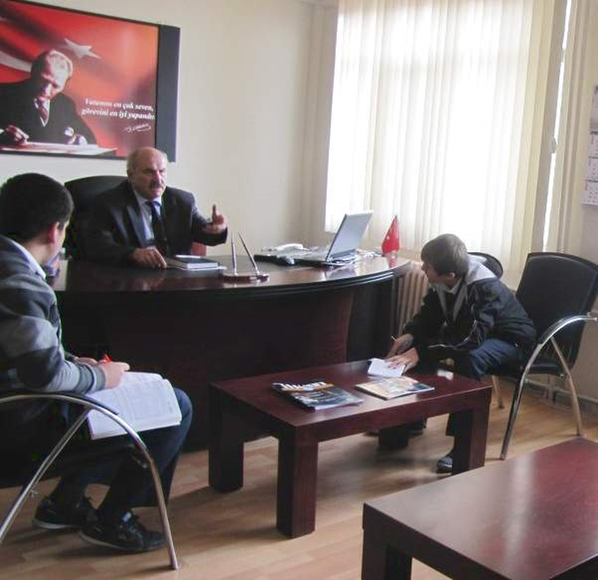 Hisarcık Anadolu Öğretmen Lisesi Öğrencileri, İlçe Milli Eğitim Müdürü ile Röportaj Yaptı