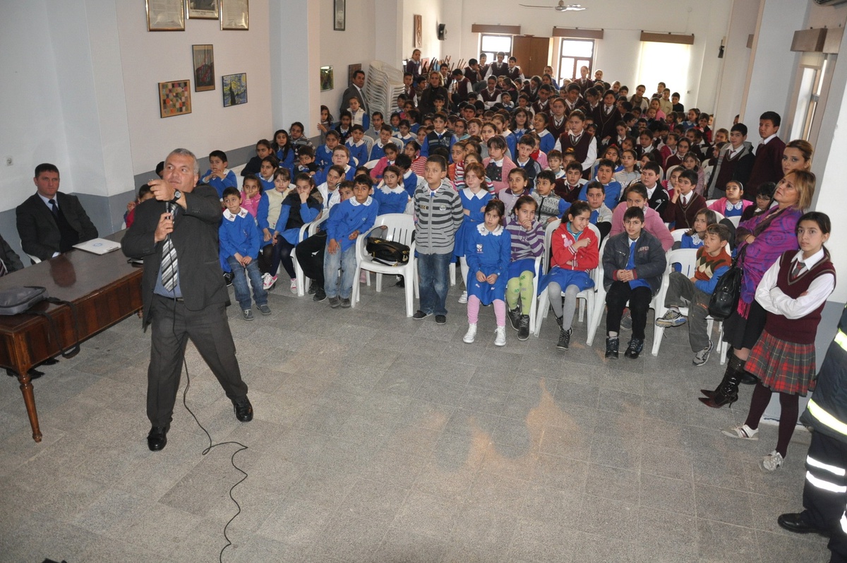 İlköğretim Okulu Öğrencilerine Uygulamalı Yangın Eğitimi