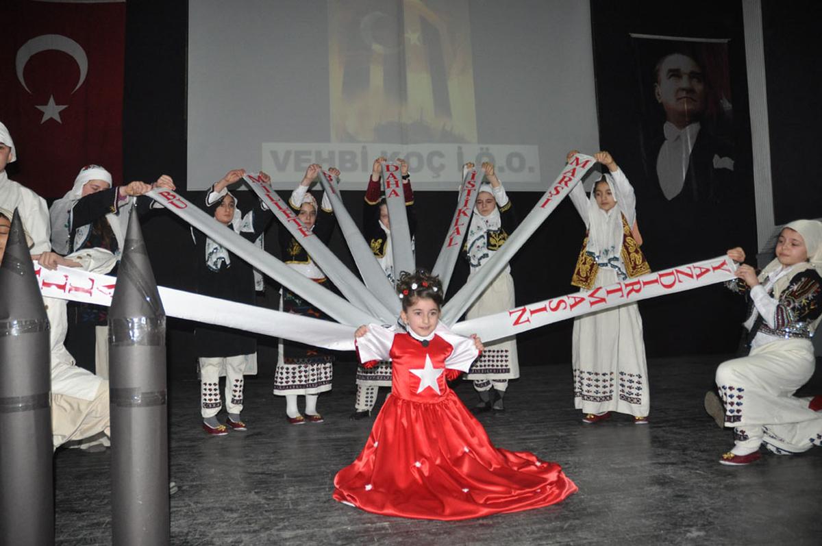 İstiklal Marşını Yaşayarak Okudular