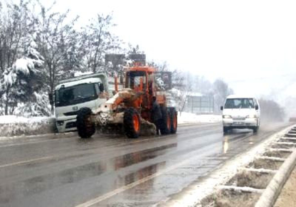Kar ve Tipi Bursa\'da Yaşamı Etkiledi (2)