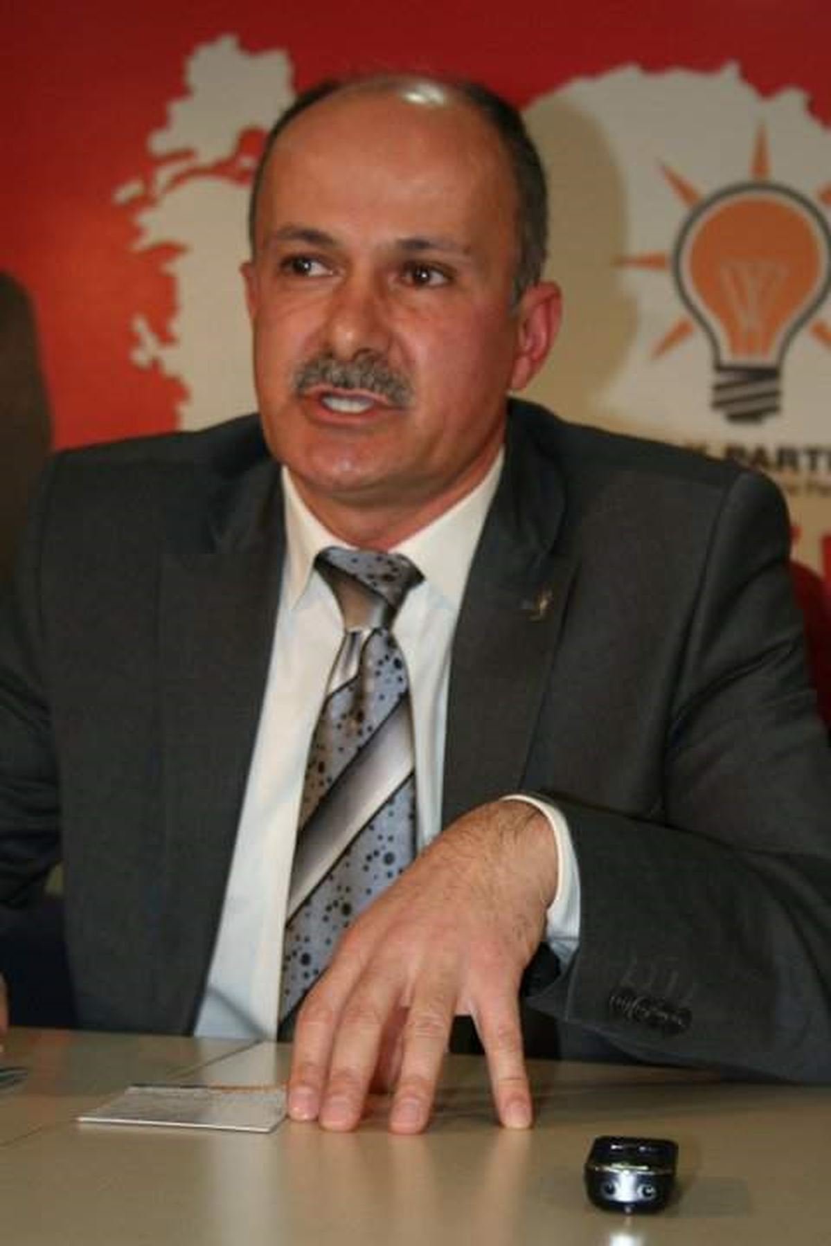Kazancı, AK Parti İl Başkanlığı\'na Adaylığını Açıkladı