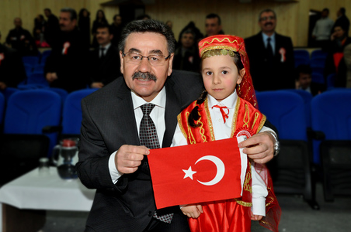 Küçük İrem Gölbaşı\'nı Coşturdu