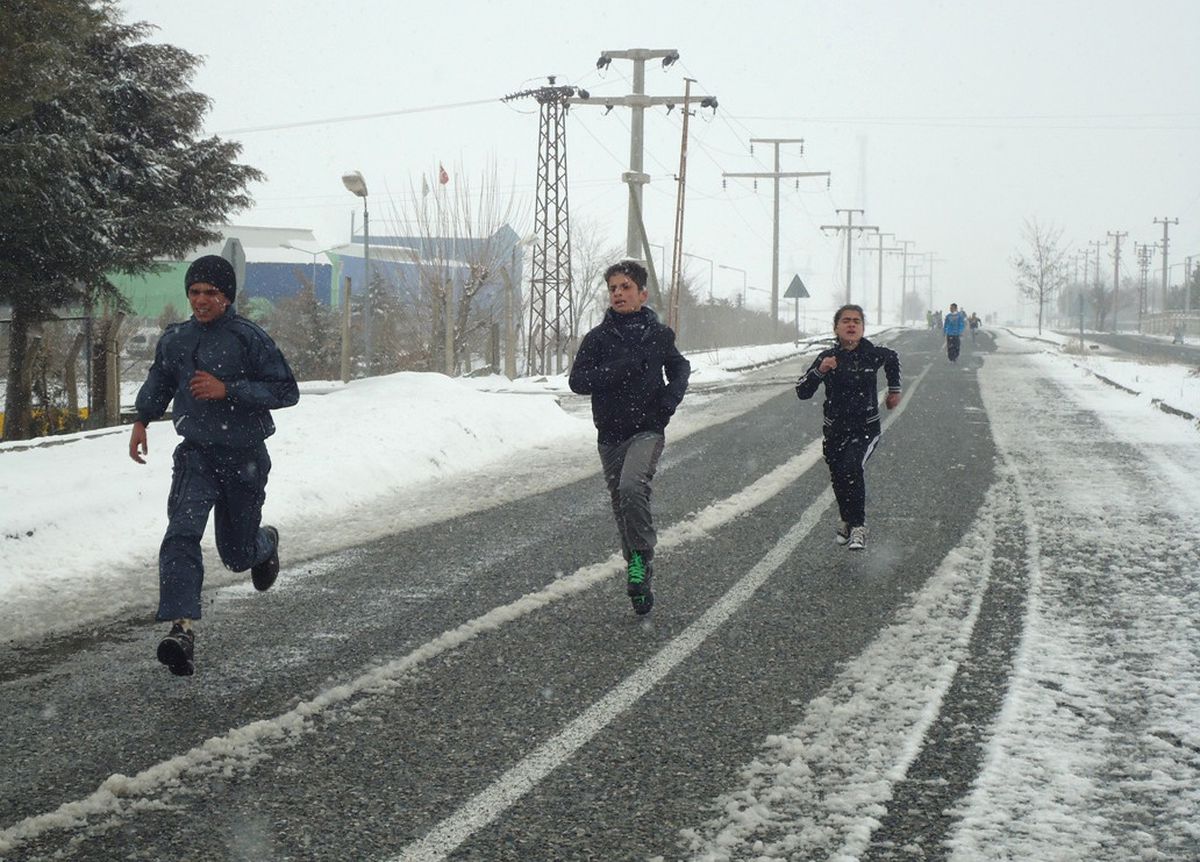 Lice\'de Atletizmi Geliştirme Projesi Kapsamında Kros Yarışmaları Düzenlendi