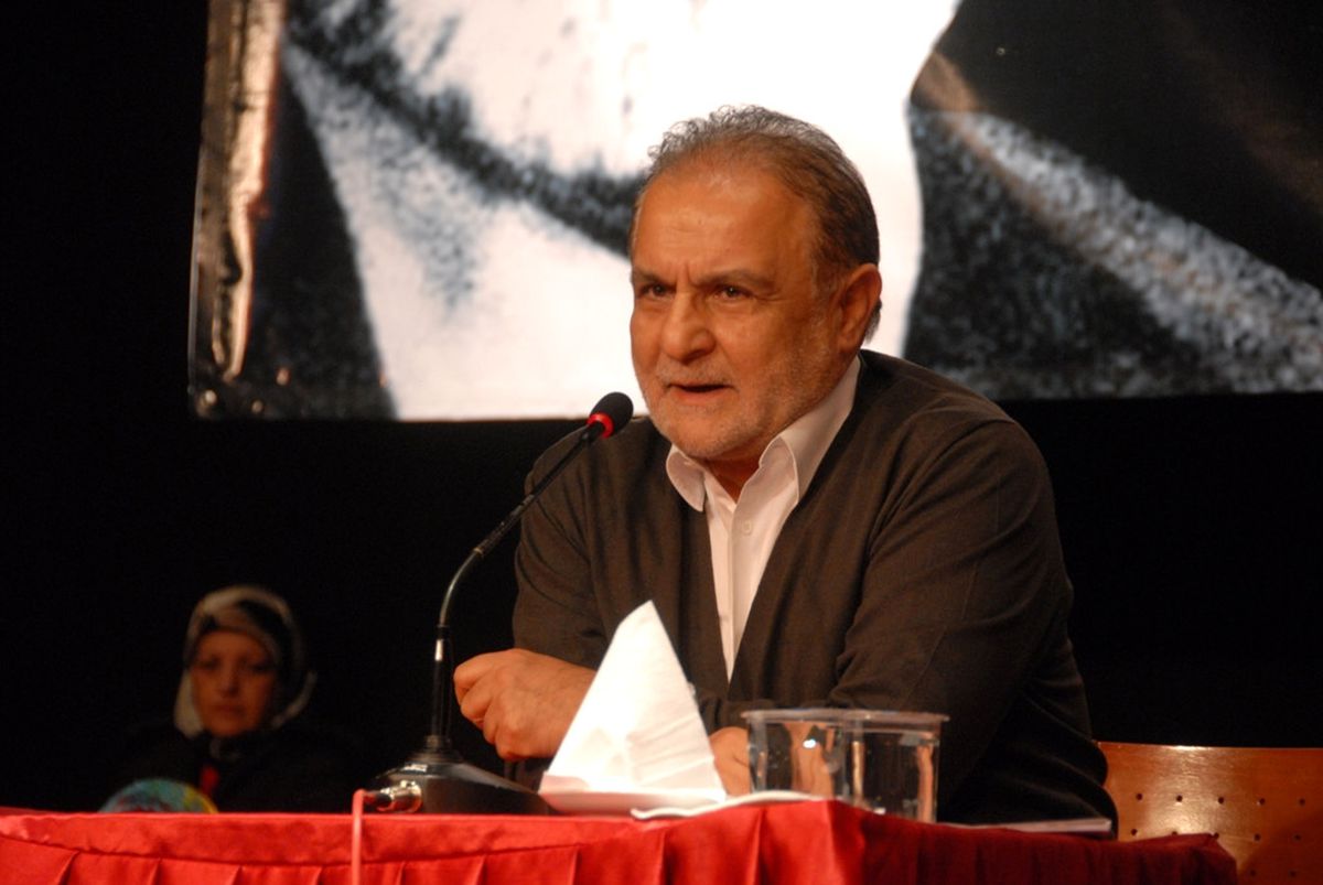 Mehmet Akif Sevgisi Salona Sığmadı
