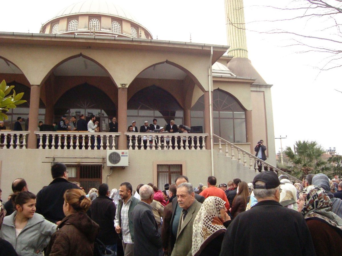 Ödemiş, Umre Yolcularını Uğurladı