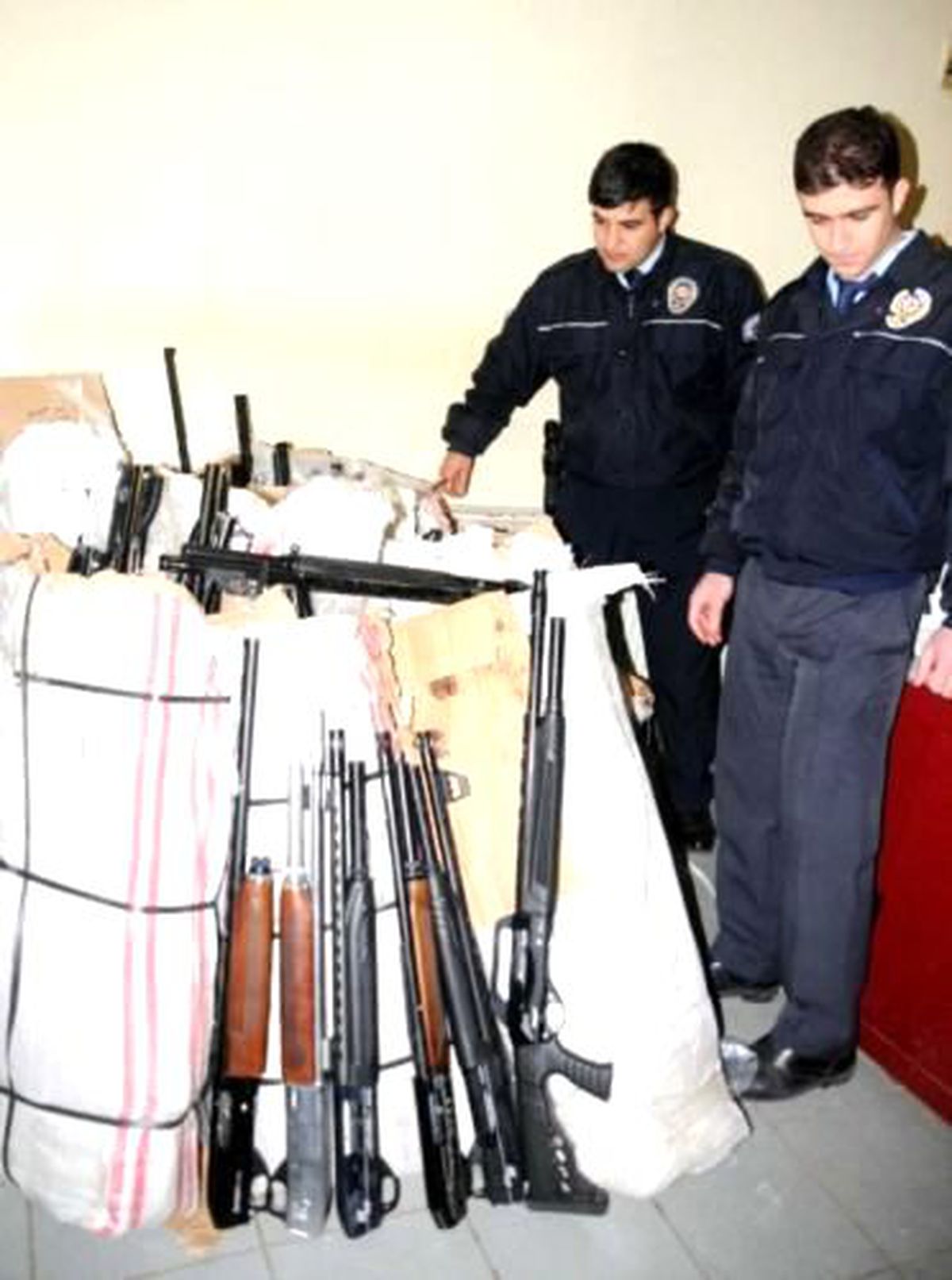 Şanlıurfa\'da 129 Tüfek Ele Geçirildi