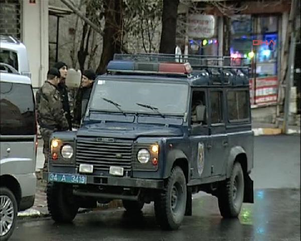 Sarıyer\'de Şafak Operasyonu
