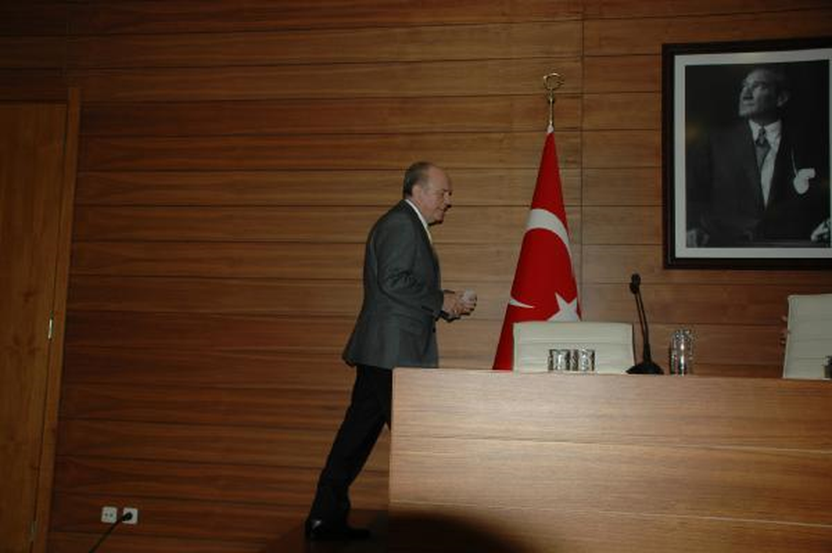Topbaş: (Esenyurt Faciası) Çadırlarda Derme Çatma Barakalarda İnsanlar Barındırılmaz