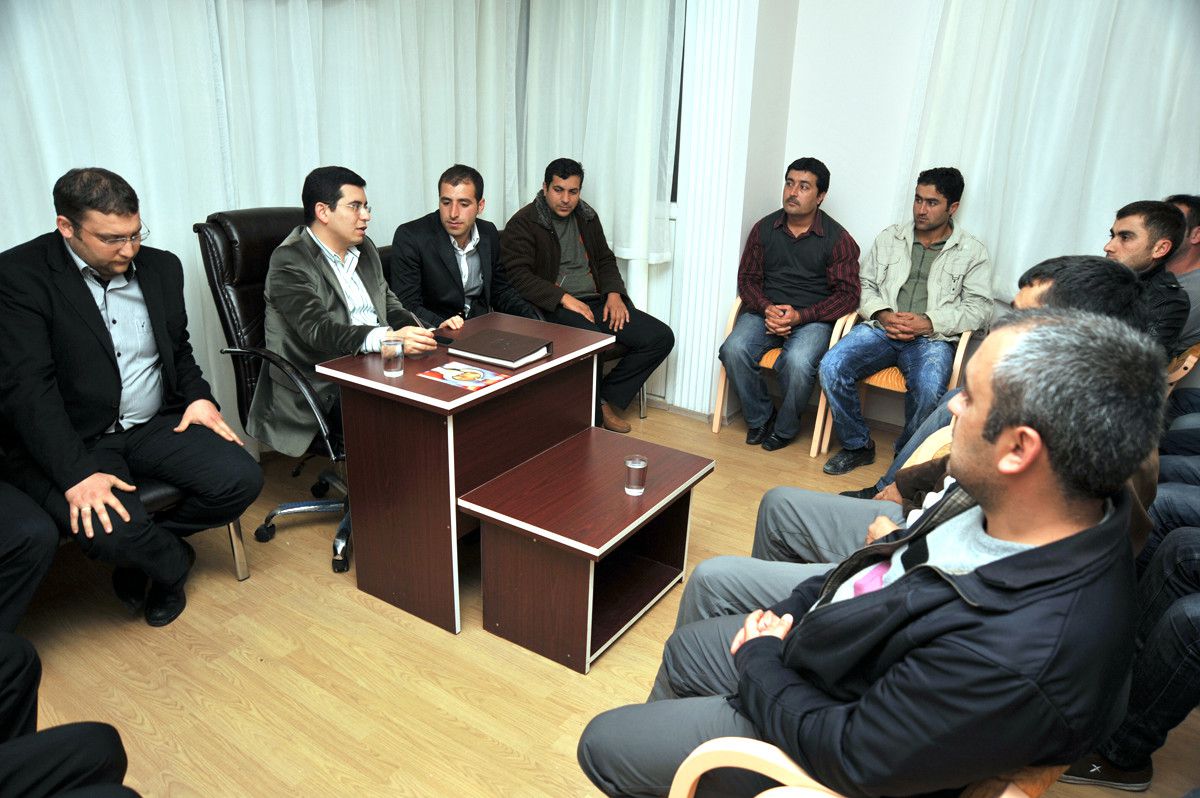 Tütüncü Kepez\'li Gençlerle Bir Araya Geldi