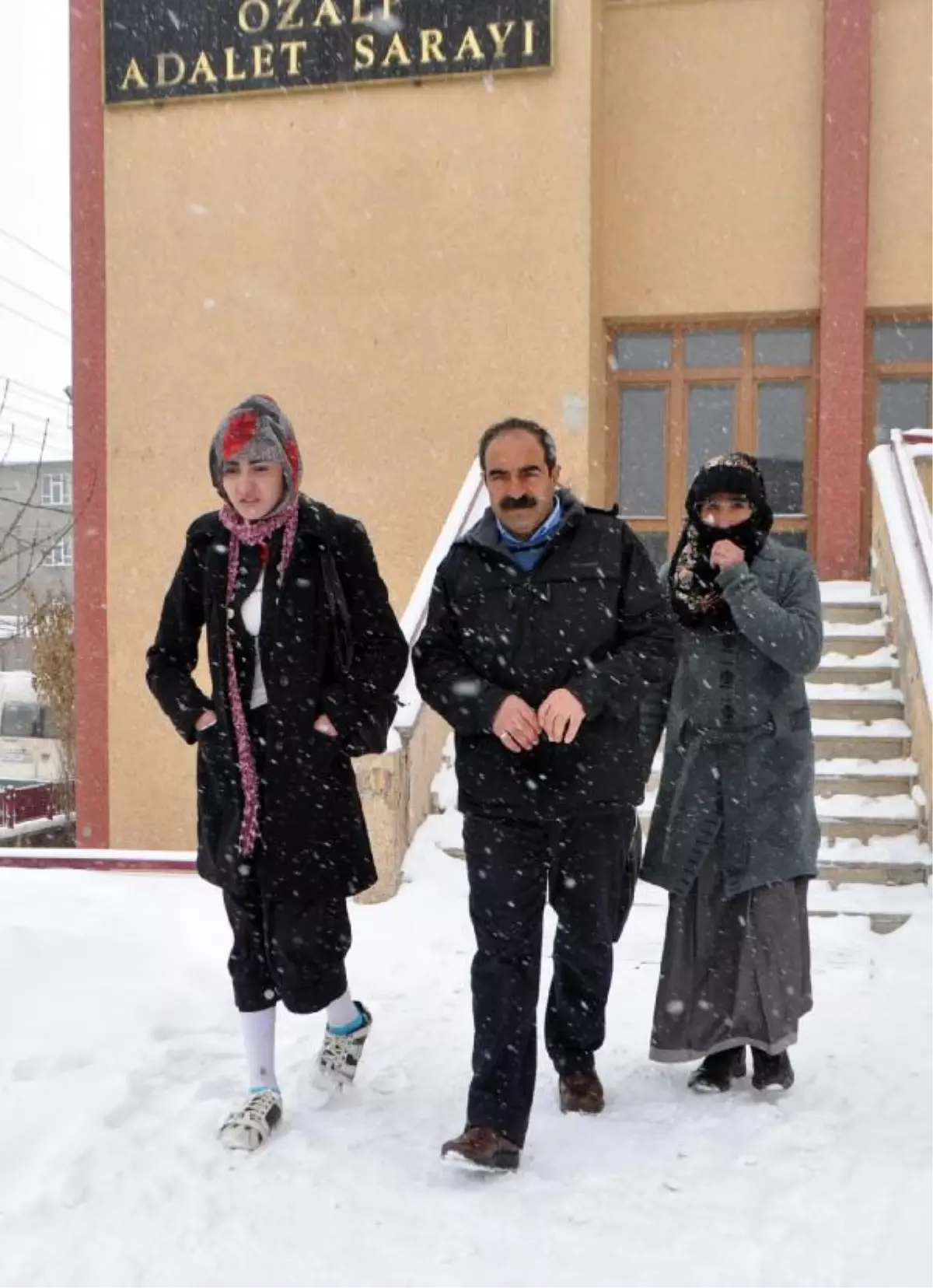 "Kızımı Öldürüp İntihar Etti"