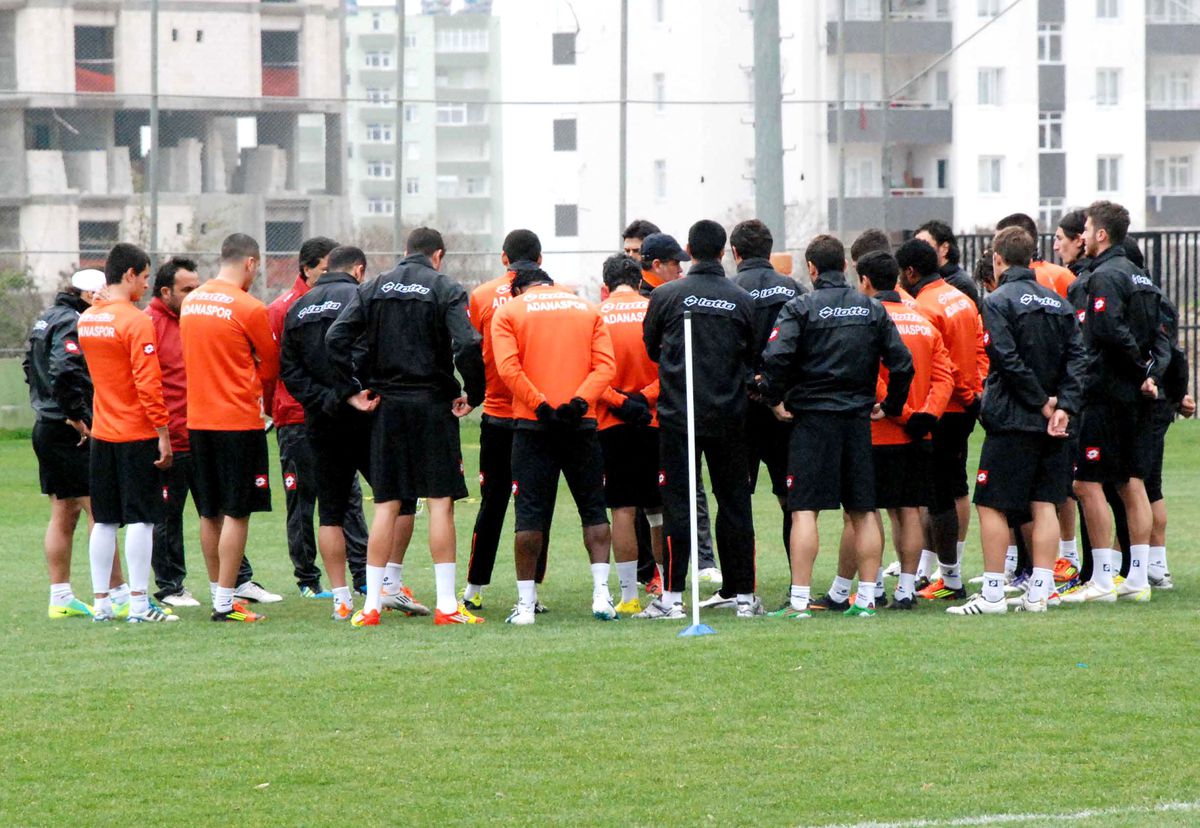Adanaspor \'Göz Göz\'e Bileniyor