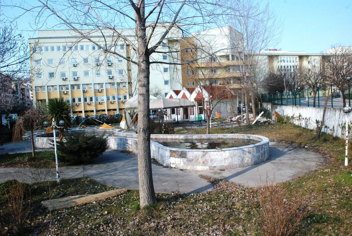 Adliye Parkı Yenileniyor