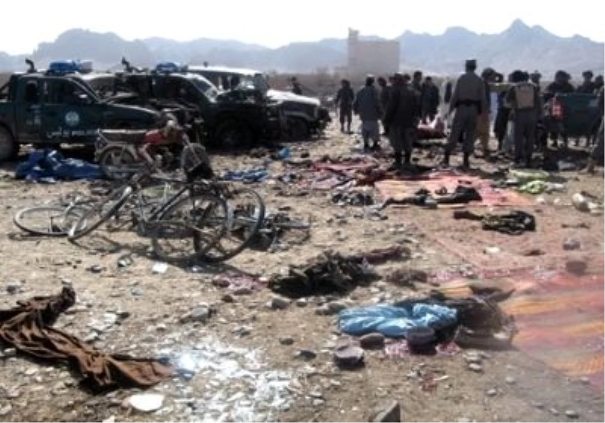 Afganistan\'da Yeni Bombalı Saldırı