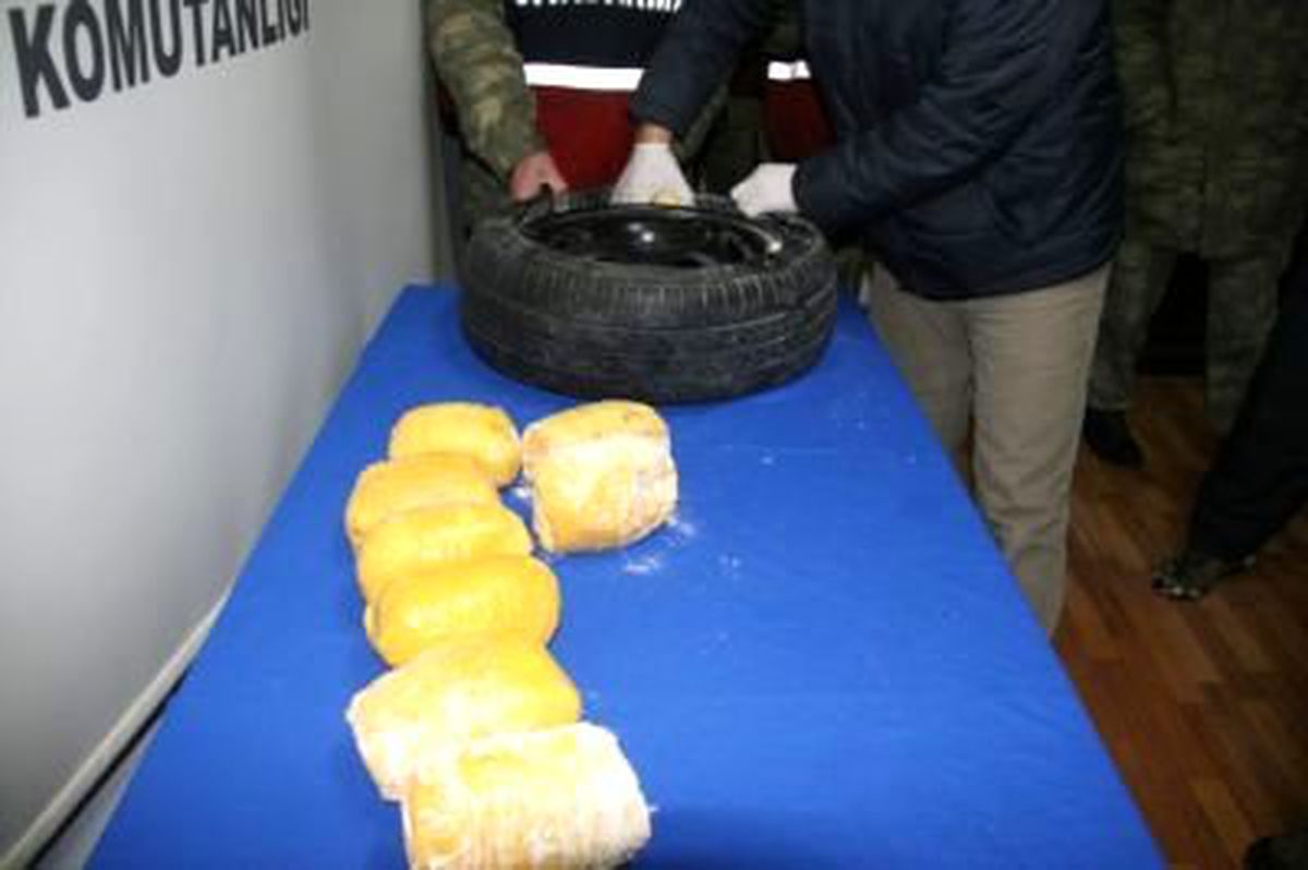 Başkale\'de 17 Kilo Eroin Ele Geçirildi