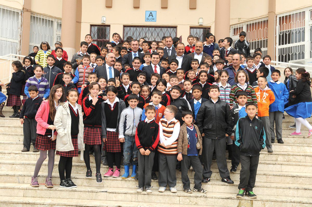Başkan Tütüncü Öğrencilerle Bir Araya Geldi
