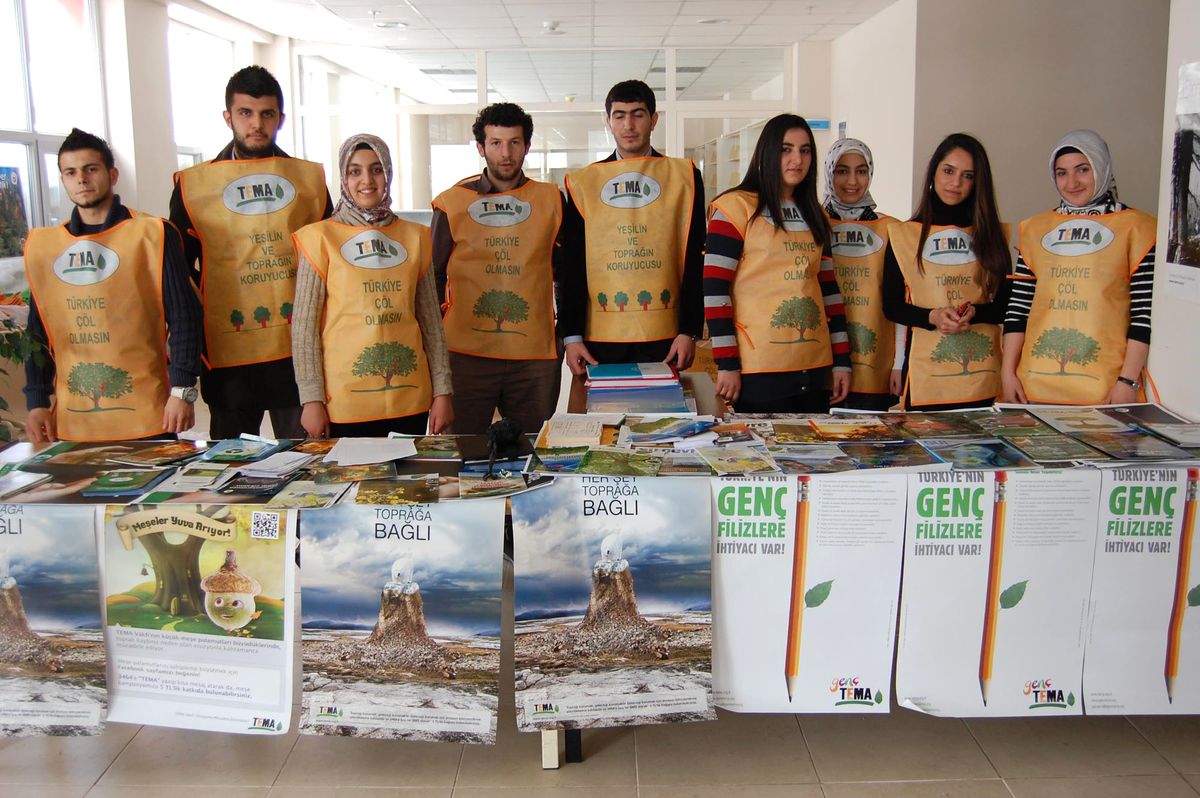 Beü Öğrencileri Tema Standı Açtı