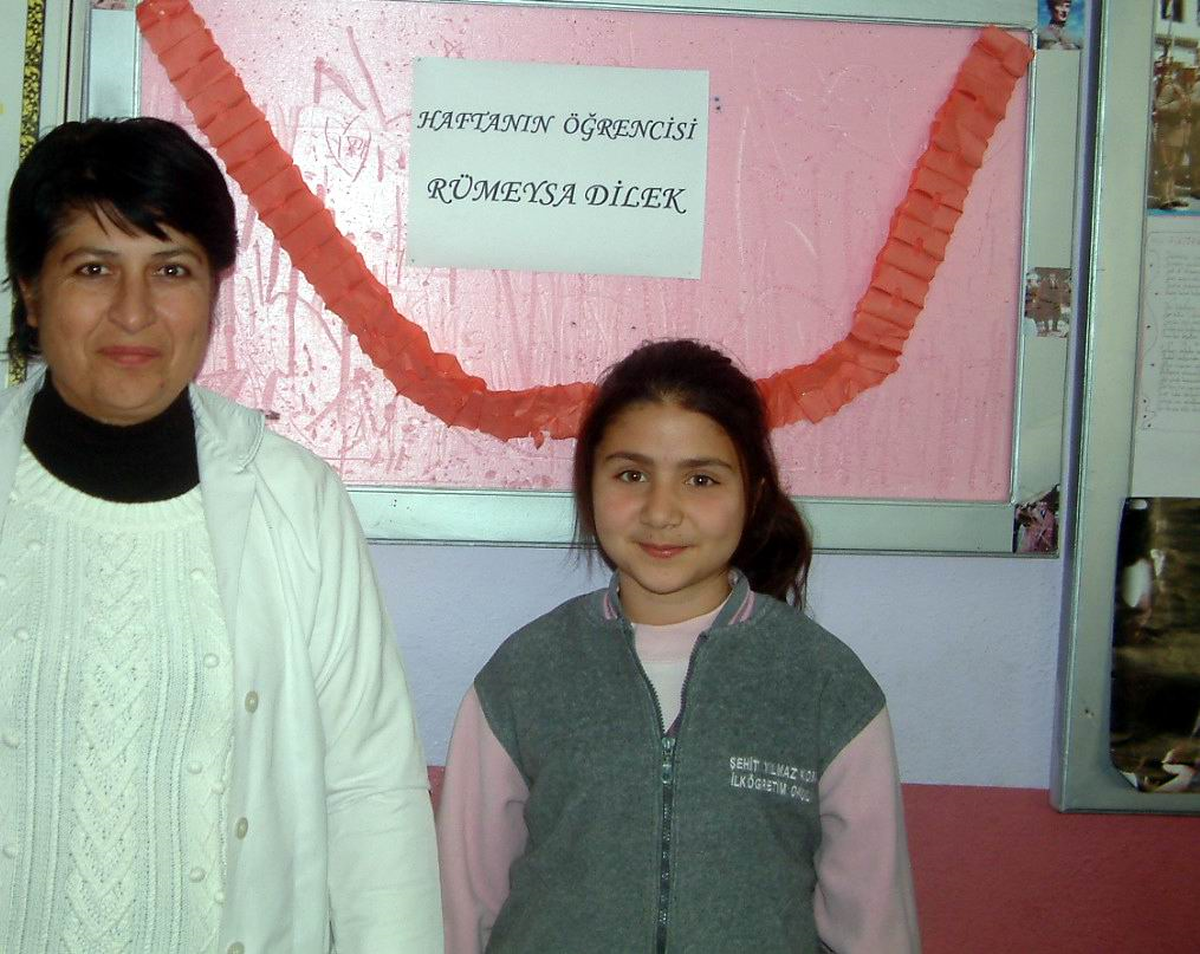 Burhaniye\'de Rümeysa Dilek Haftanın Öğrencisi Oldu