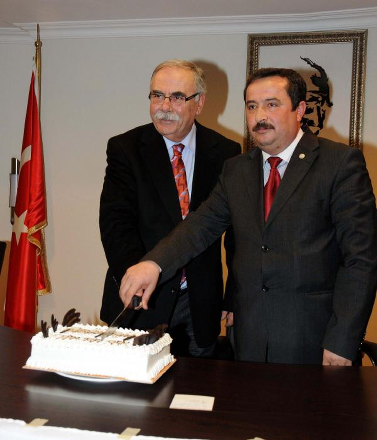 Çanakkale Belediyesi Toplu Sözleşmesinde \'500 Lira Evlilik, 300 Lira Milli Bayram\' Yardımı