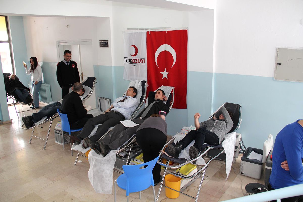 Çmyo Öğrencileri Kan Verdi